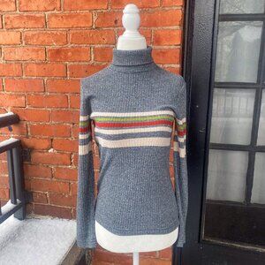 Y2K striped turtleneck